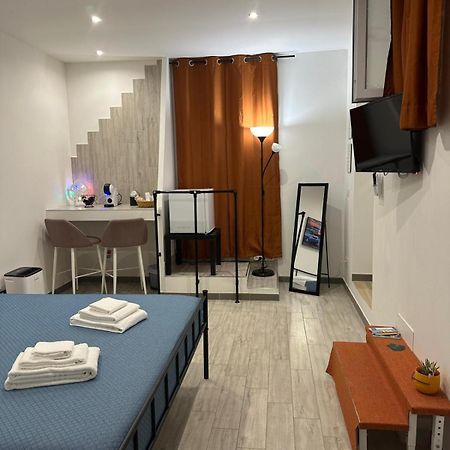 Bari Valona Rooms Eksteriør billede