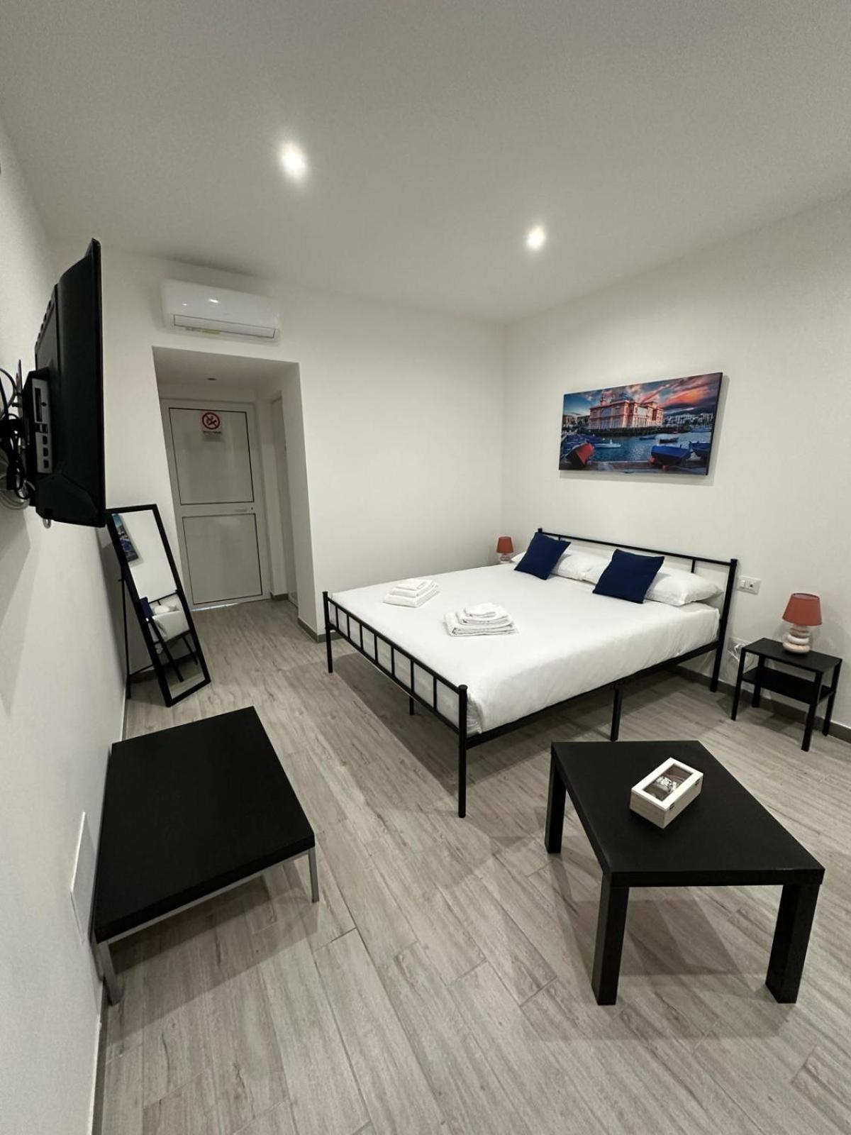 Bari Valona Rooms Eksteriør billede