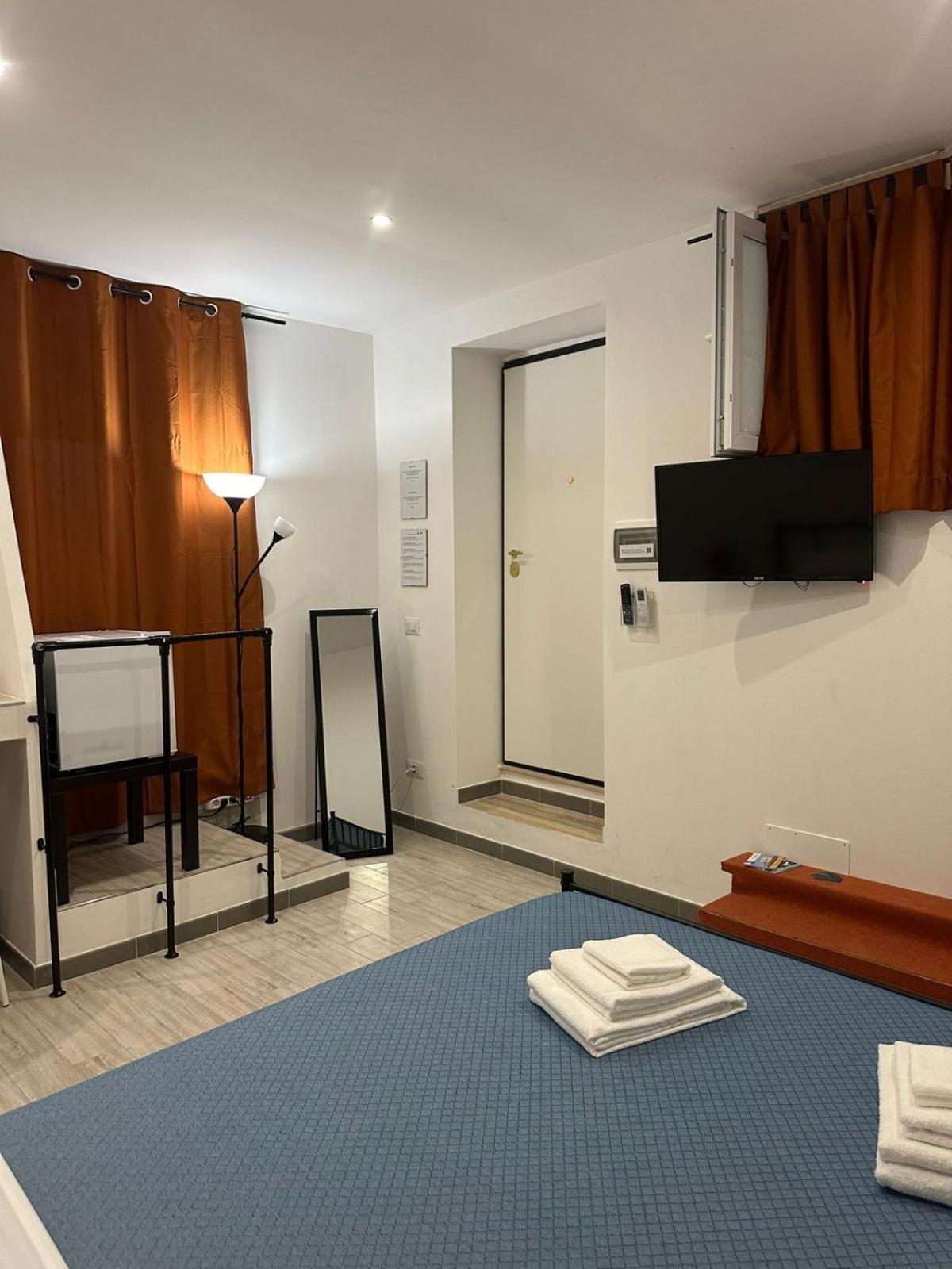 Bari Valona Rooms Eksteriør billede