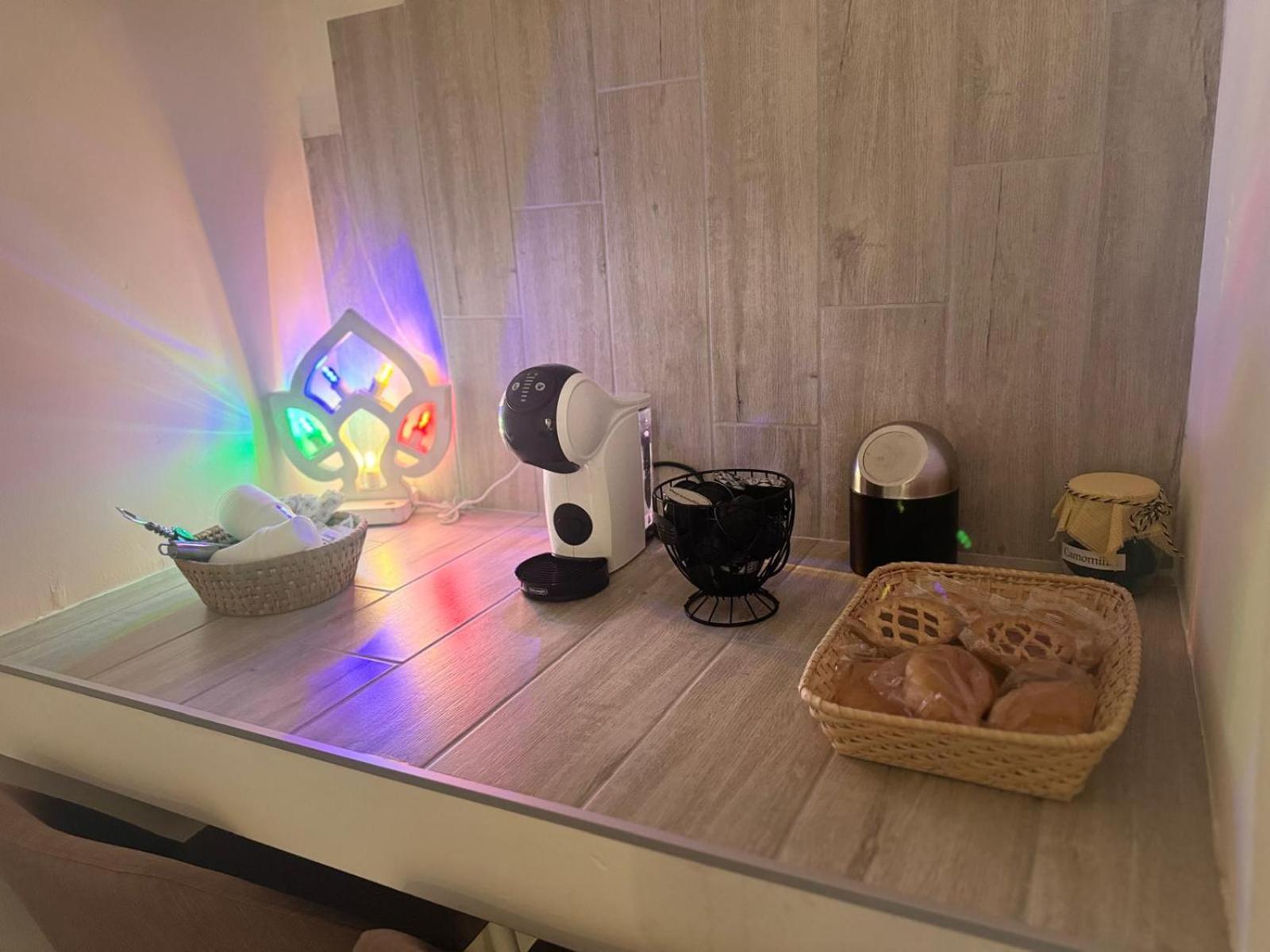 Bari Valona Rooms Eksteriør billede